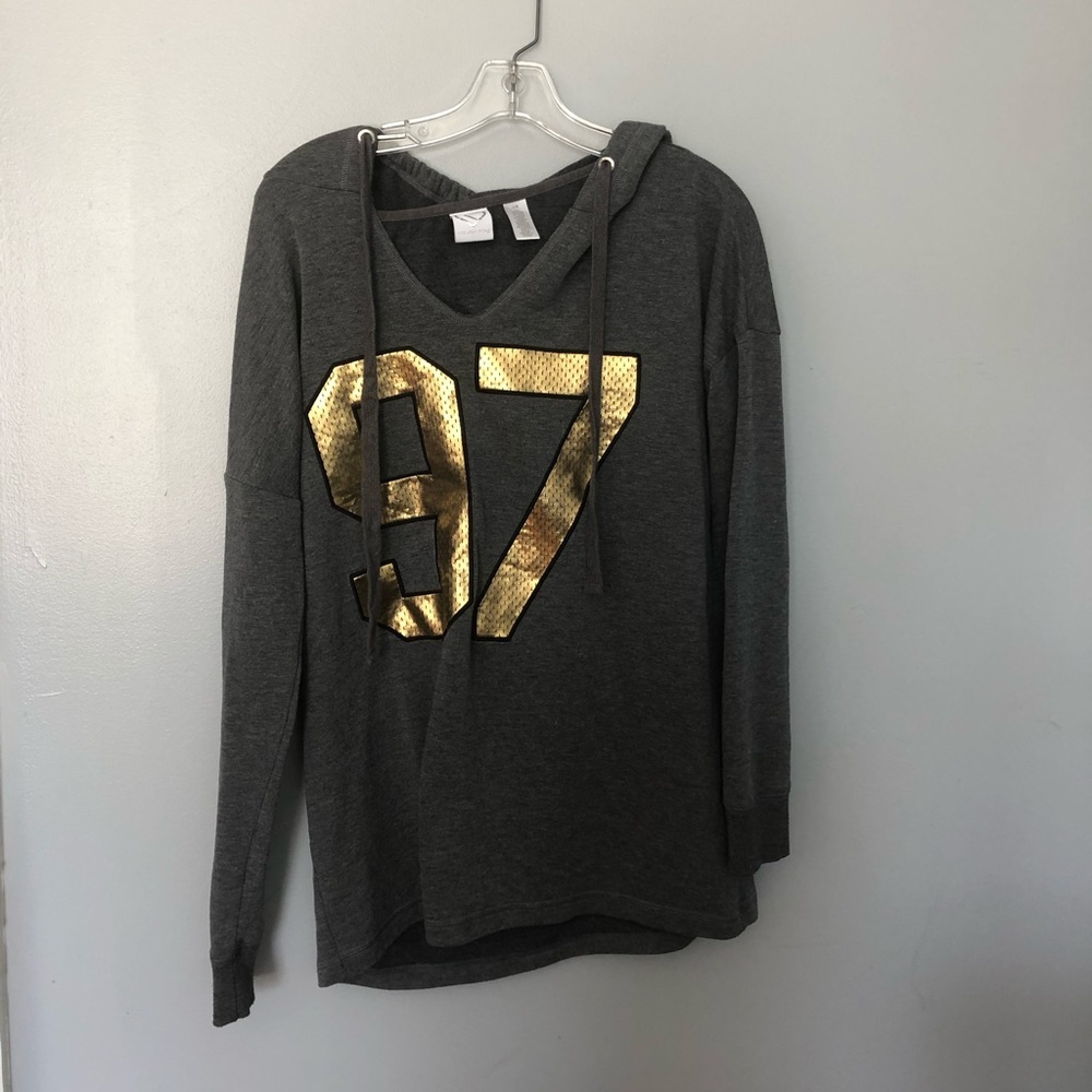 Live love dream 97 hooded long sleeved shirt L